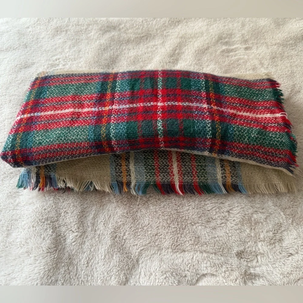 Modcloth Loch and Key Blanket Scarf Tartan Plaid